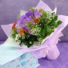 10 Purple Roses Handbouquet