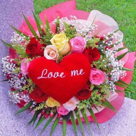 12 Mixed Roses Handbouquet with Heart-Shape pillow at Ctr