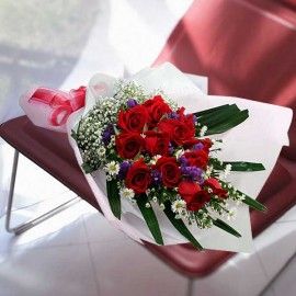12 Red Roses Long Wrapping HandBouquet