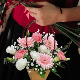 3 Carnation 3 Gerbera & White Eustoma Flowers in Portable Paper Bag