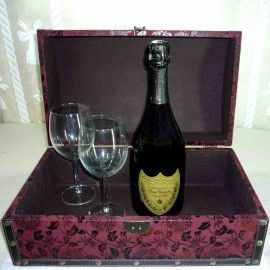 Dom Perignon Vintage (75cl) Champagne with Wine Glasses pack in 