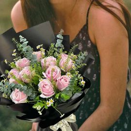 12 Maria Pink Roses Hand Bouquet Delivery