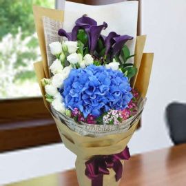 Calla Lily & Hydrangea Hand Bouquet