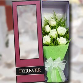 6 White Roses in Gift Box