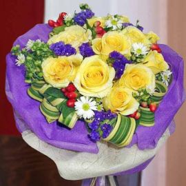 12 Yellow Roses Hand Bouquet